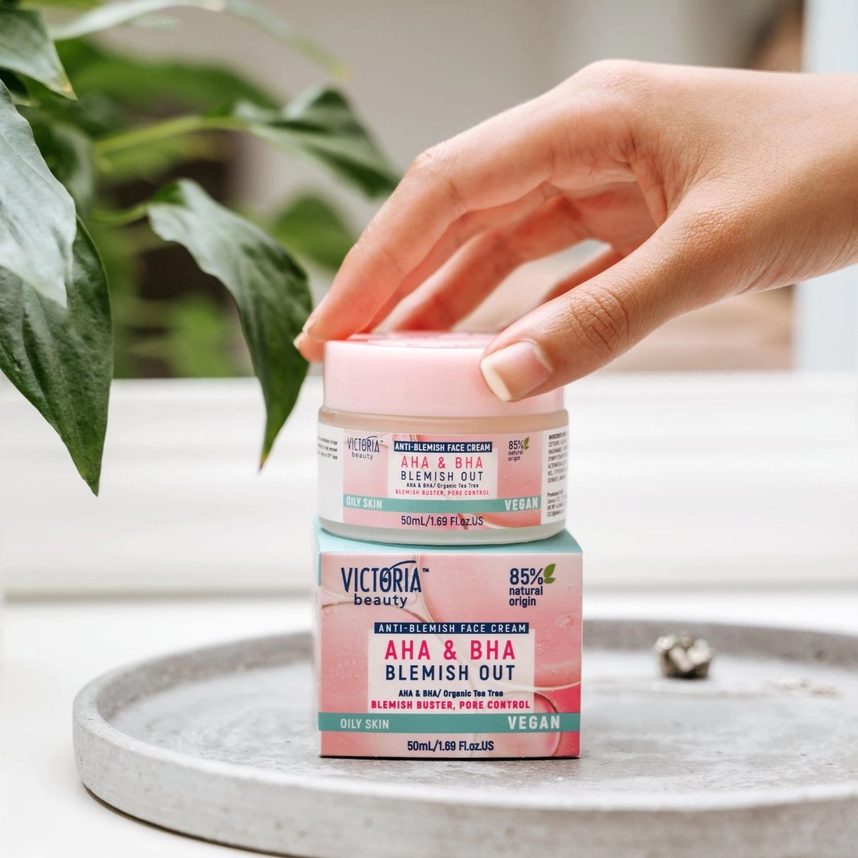 Blemish Out anti-boutons jour et nuit Victoria Beauty – Image 3