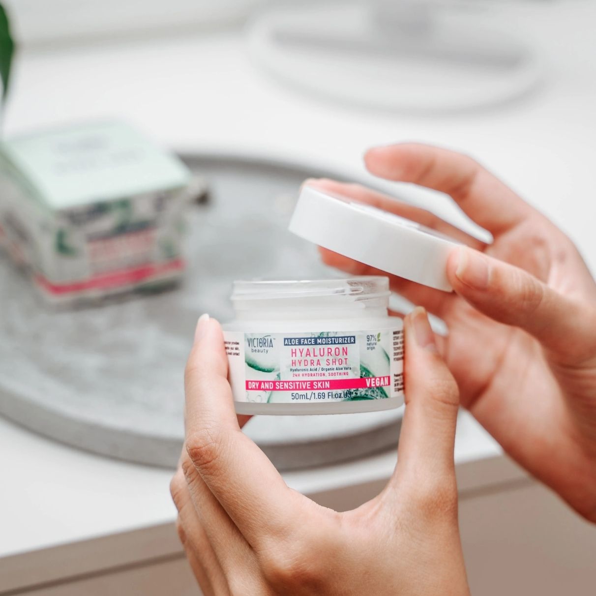 Crème visage Hydra Shot Victoria Beauty – Image 3